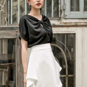 Black bow-tie openwork shirt