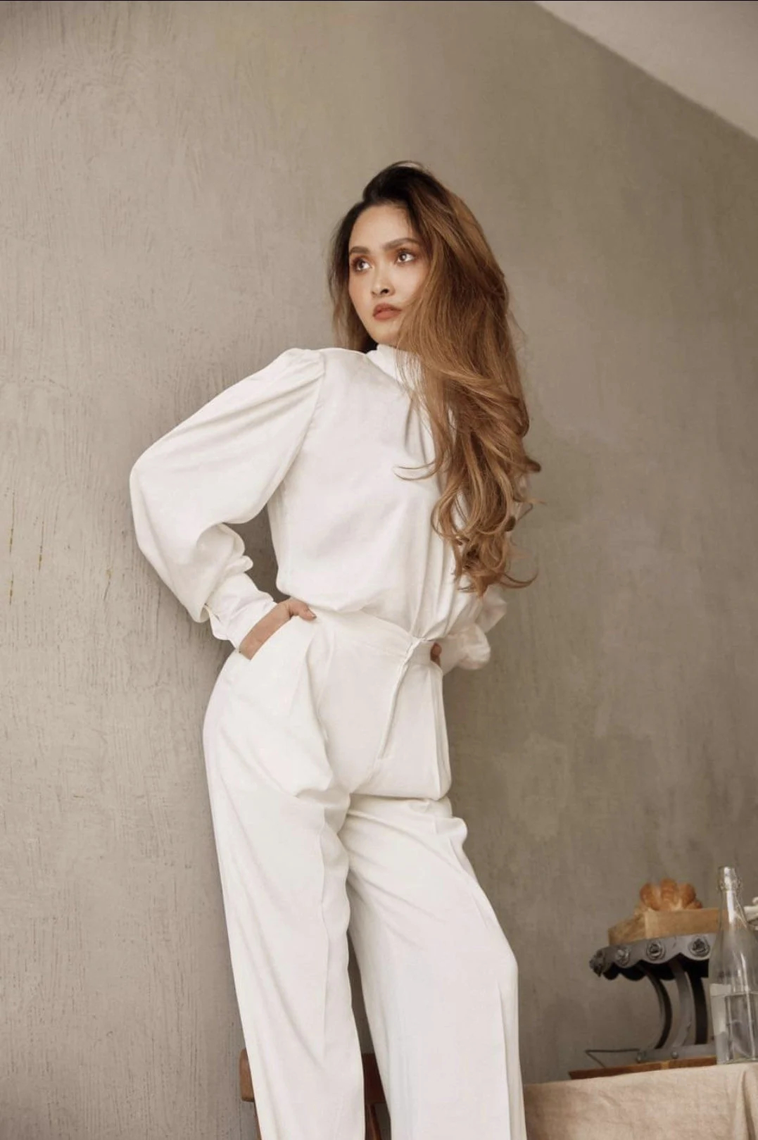 High-neck puff sleeve shirt